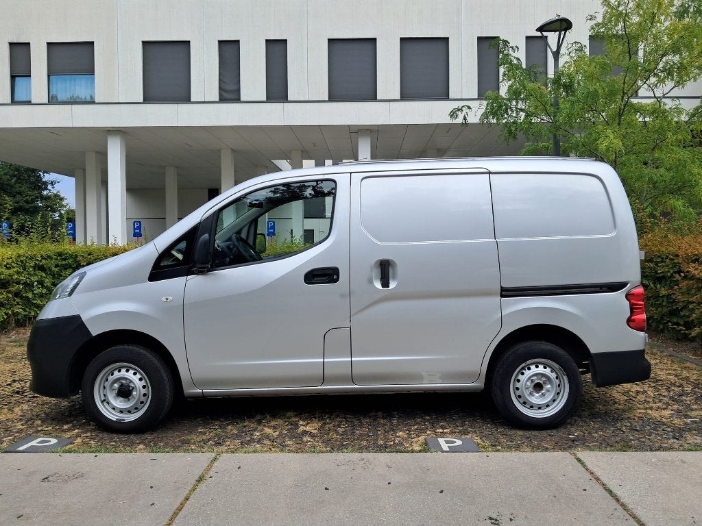 Nissan NV200, Autos, Camionnettes & Utilitaires, Argent ou Gris, 6 portes, 63 kW, 2 places