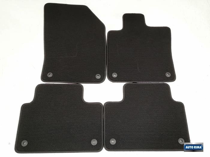 Matten Set van een Volvo V60, Gebruikt, -, -, Ophalen of Verzenden