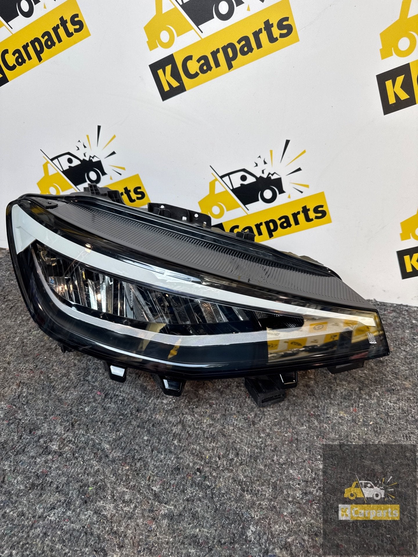 Volkswagen ID4 ID.4 Rechts Led koplamp 11B941006A Origineel, Auto-onderdelen, Gebruikt, Volkswagen, Volkswagen AG, Vw@volkswagen.de