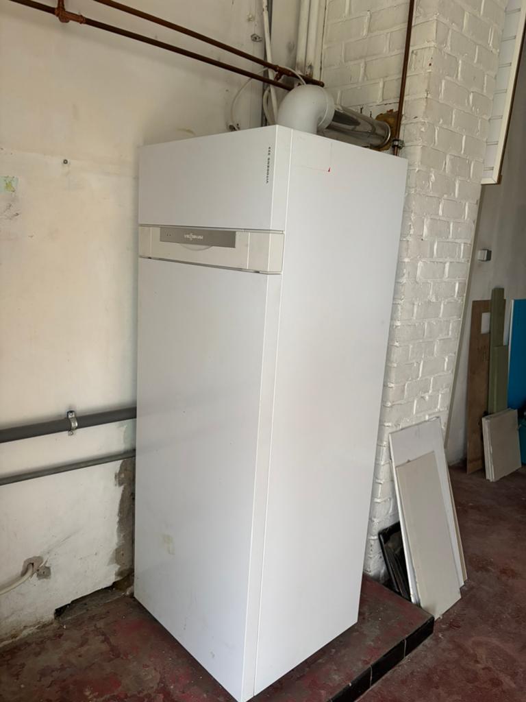 Gereserveerd tot vrijdag. Gas condensatie ketel Viessmann, Doe-het-zelf en Bouw, Ophalen, Gebruikt, Hoog rendement (Hr), Cv-ketel of Combi-ketel