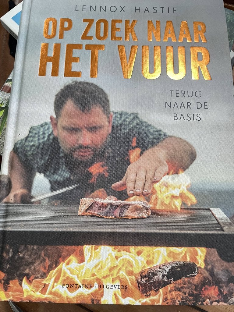 Op zoek naar het vuur - Terug naar de basis (bbq), Ophalen, Zo goed als nieuw, Lennox Hastie