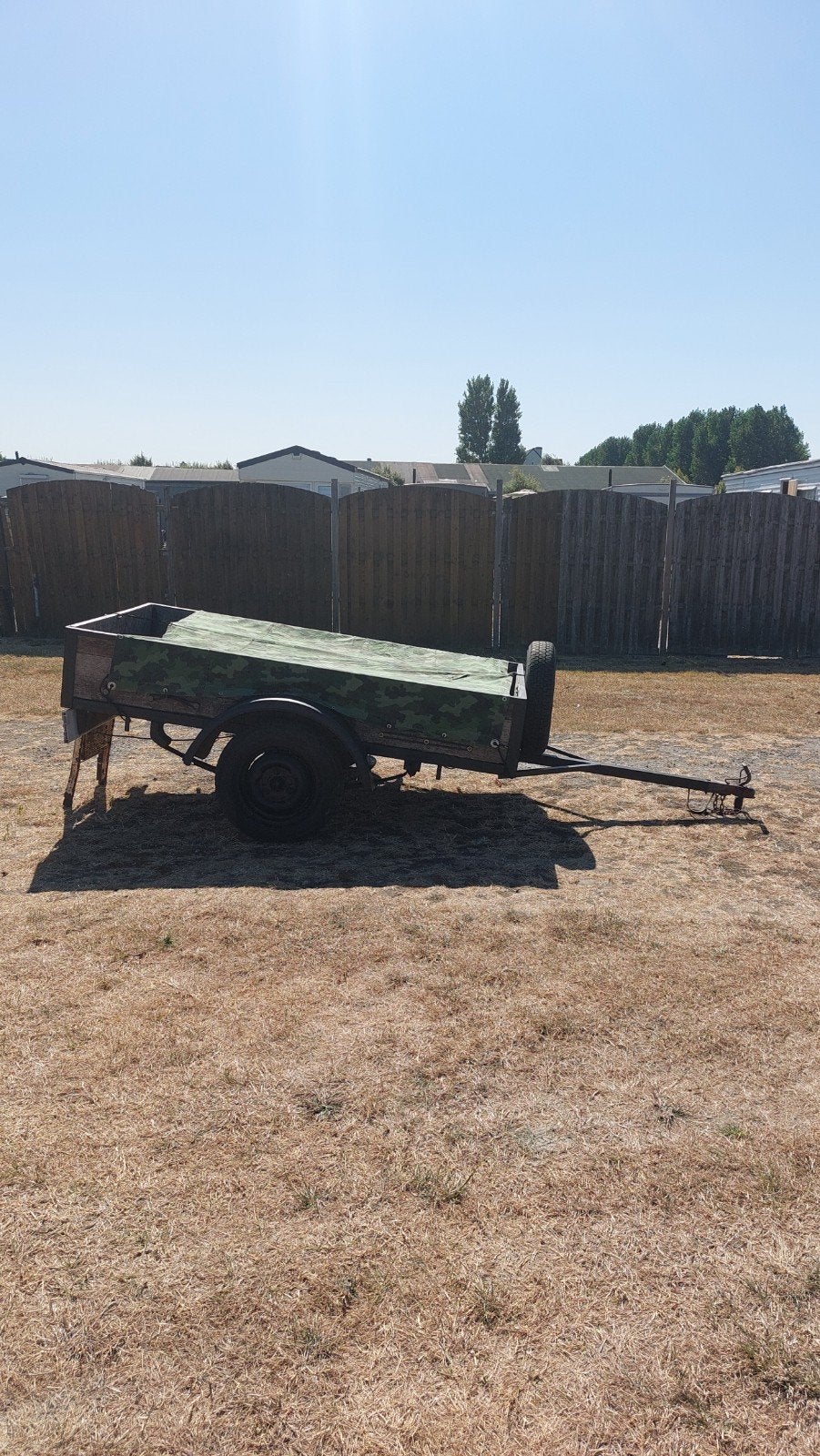 2 anhangwagens te koop.