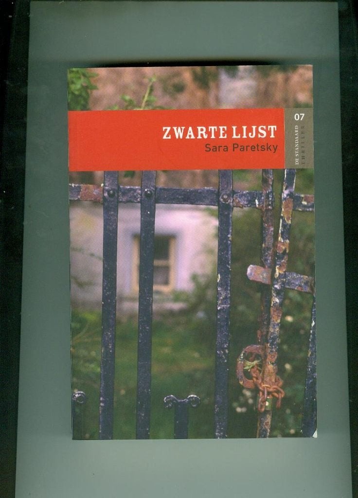 Zwarte lijst Sara Paretski 399 blz, Boeken, Thrillers, Zo goed als nieuw, Amerika, Ophalen of Verzenden