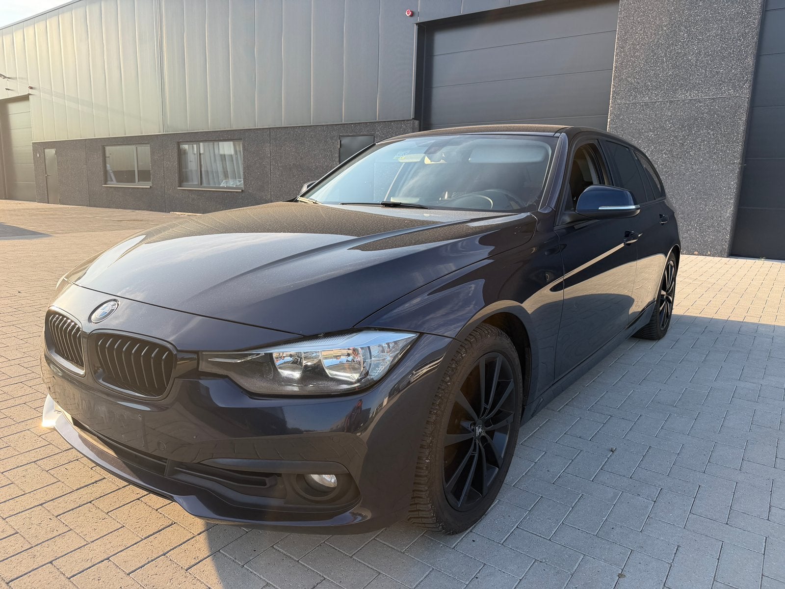 BMW 320d 2.0 Diesel Break – Leder – Navi – 198.000 km euro6b, Achterwielaandrijving, Bedrijf, 5 deurs, Te koop