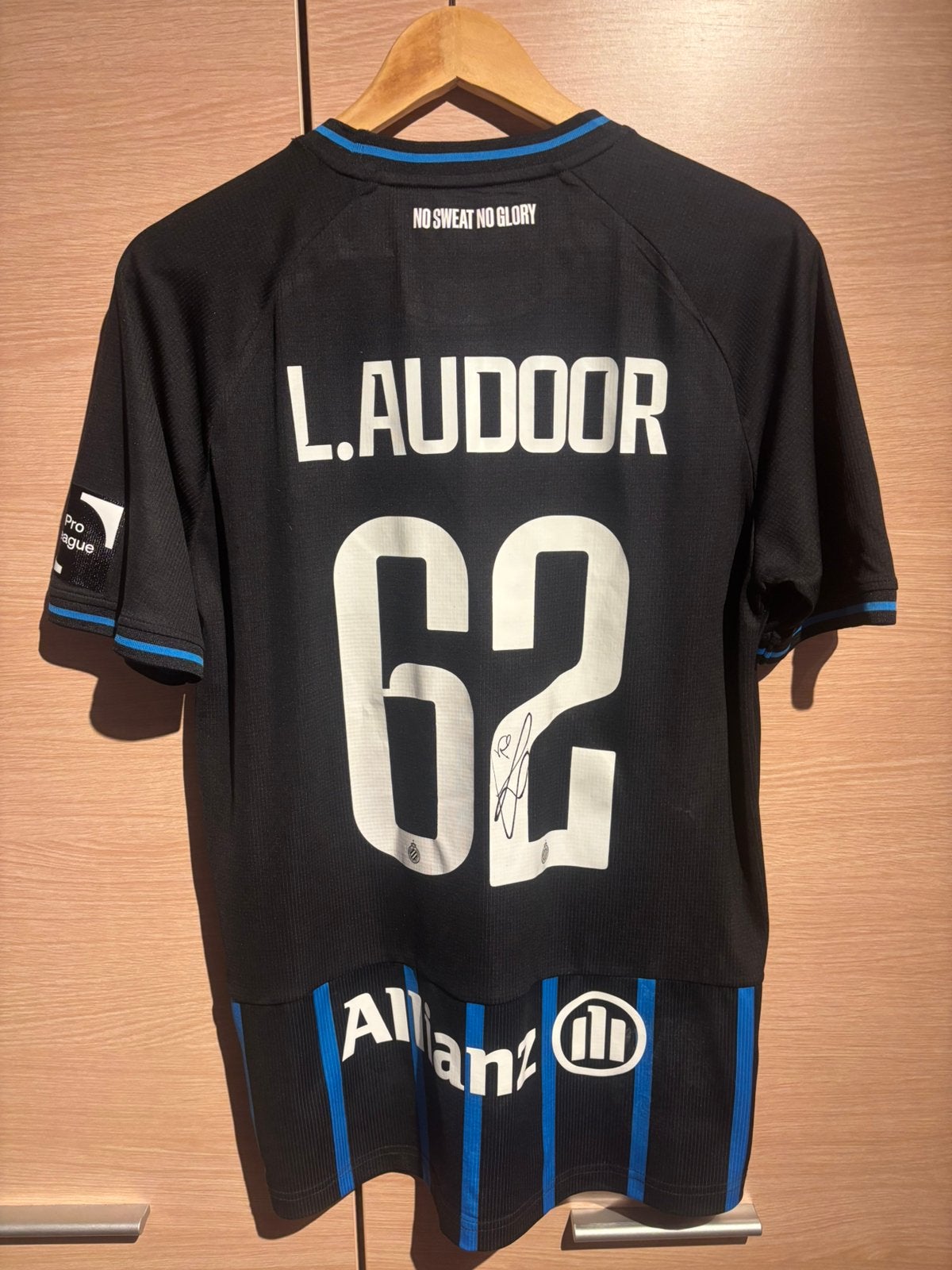 Matchworn en gesigneerd shirt Lynnt Audoor Club Brugge, Verzamelen, Ophalen of Verzenden, Gebruikt, Shirt