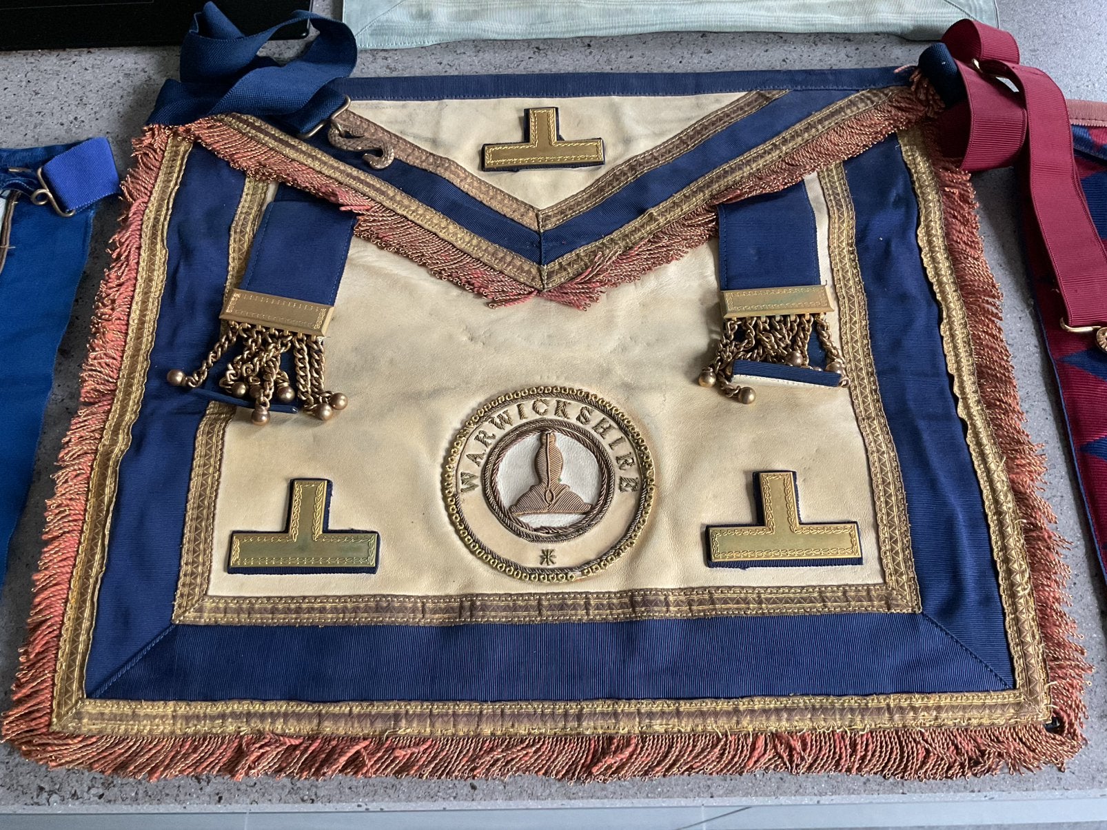 Vrijmetselaars schorten , 4 stuks, Antiek en Kunst, Antiek | Religieuze voorwerpen, Ophalen of Verzenden