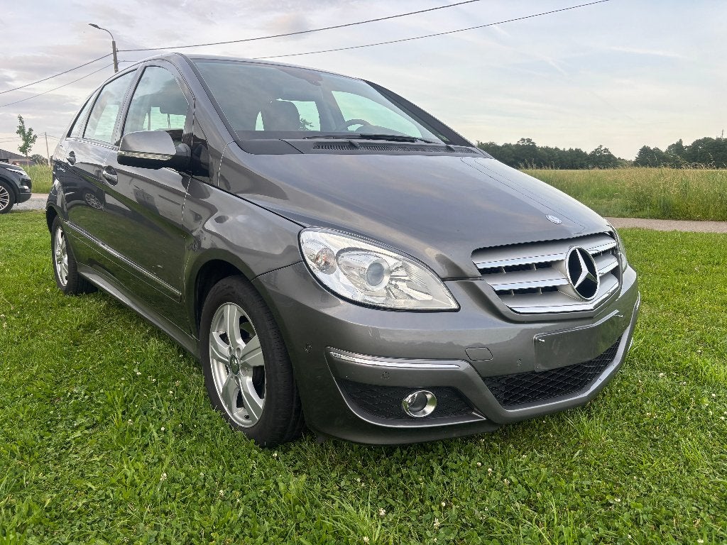 Mercedes B180CDI 1ste eigenaar AIRCO, PDC, GPS, Auto's, Voorwielaandrijving, Testrit aan huis, Parkeersensor, Zwart