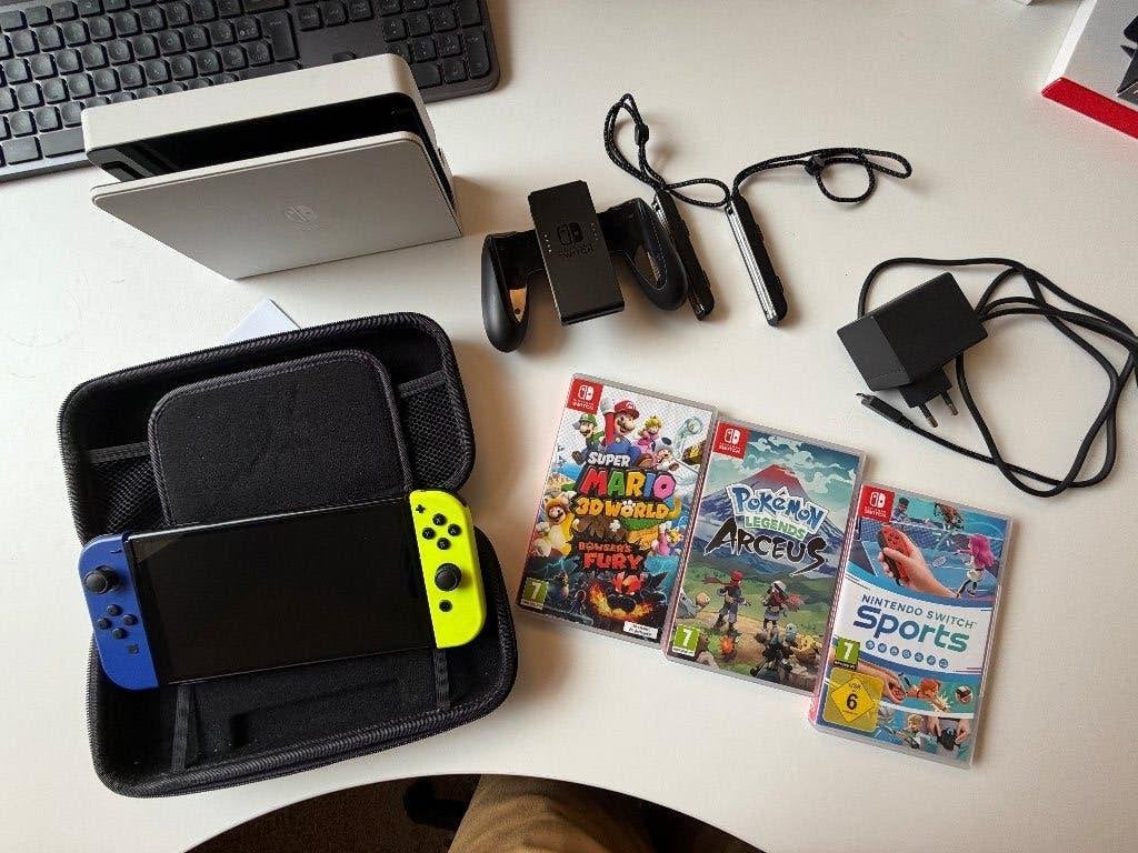 Nintendo Switch OLED + 3 jeux, Enlèvement, Switch OLED