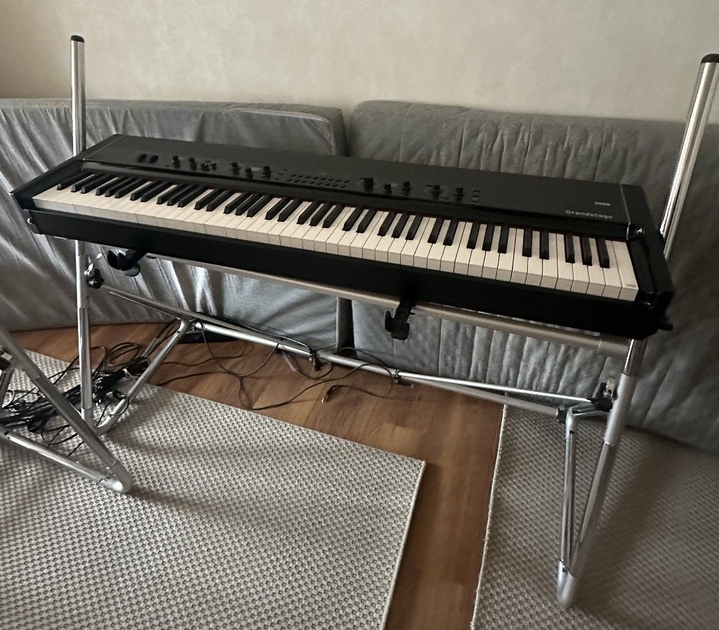 Korg synthesizer grandstage never used, Neuf, Avec valise ou flightcase, Korg, Enlèvement ou Envoi