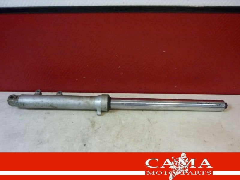 VOORVORK POOT RECHTS Suzuki, Motoren, Onderdelen | Suzuki, Dhr. S. di Majo, Gebruikt, Info@cama-motorparts.nl, P.J. Troelstraweg 8 8
3144 CX  MAASSLUIS, NL