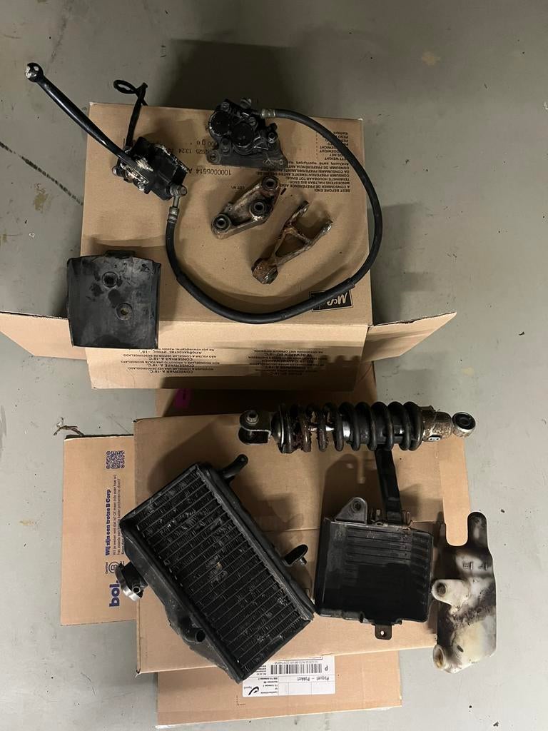 Honda mbx remsysteem,radiator,…, Enlèvement