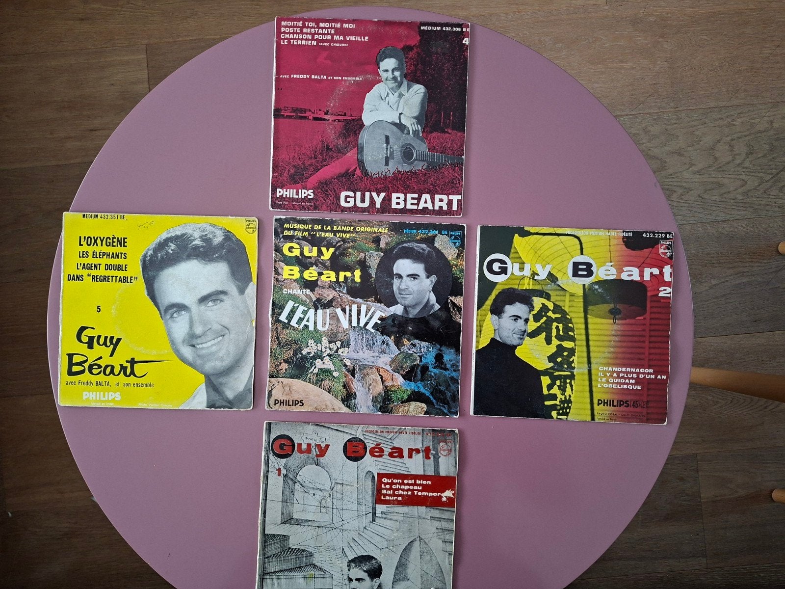 Lot de vinyles pour les 5 premiers EP de Guy Beart. Soigné., Autres genres, Utilisé, EP, 7 pouces
