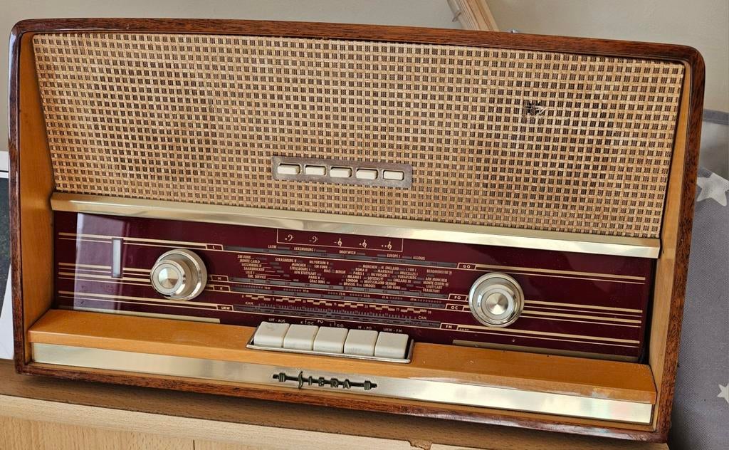 Radio Siera, Ophalen, Radio