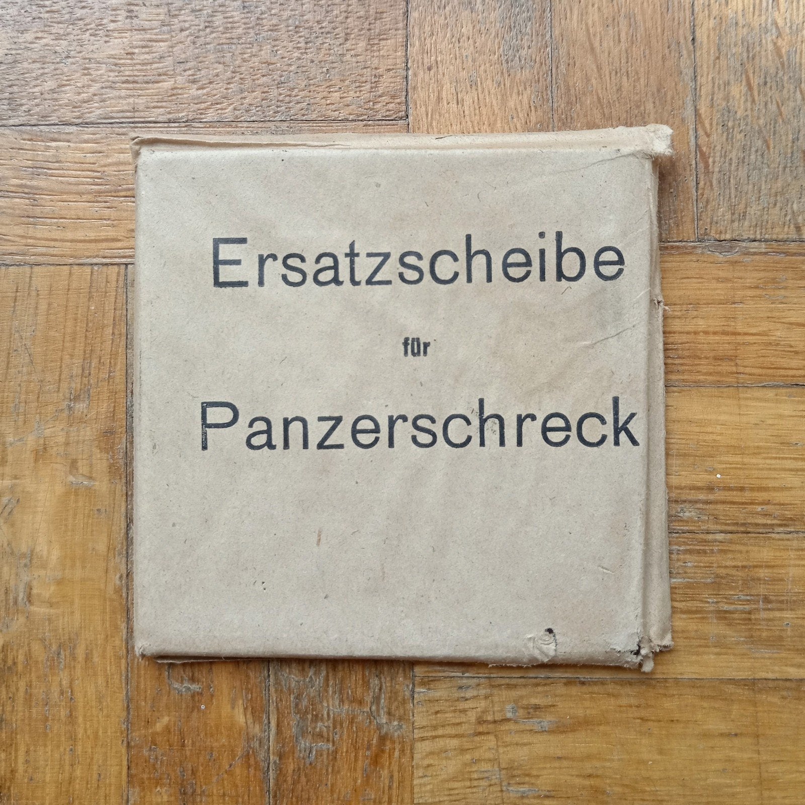 Origineel pakje met wo2 reserveglas Duitse Panzerschreck, Ophalen of Verzenden, Landmacht, Overige typen