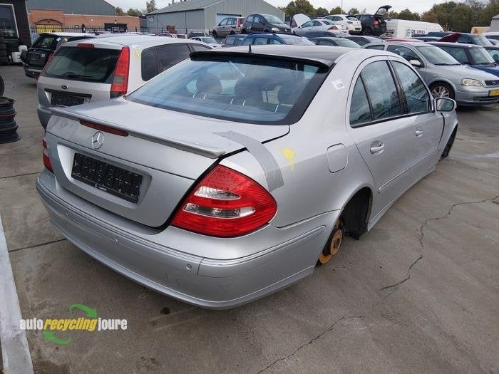 Hayon d'un Mercedes E-Klasse (775), -, Utilisé, -, -