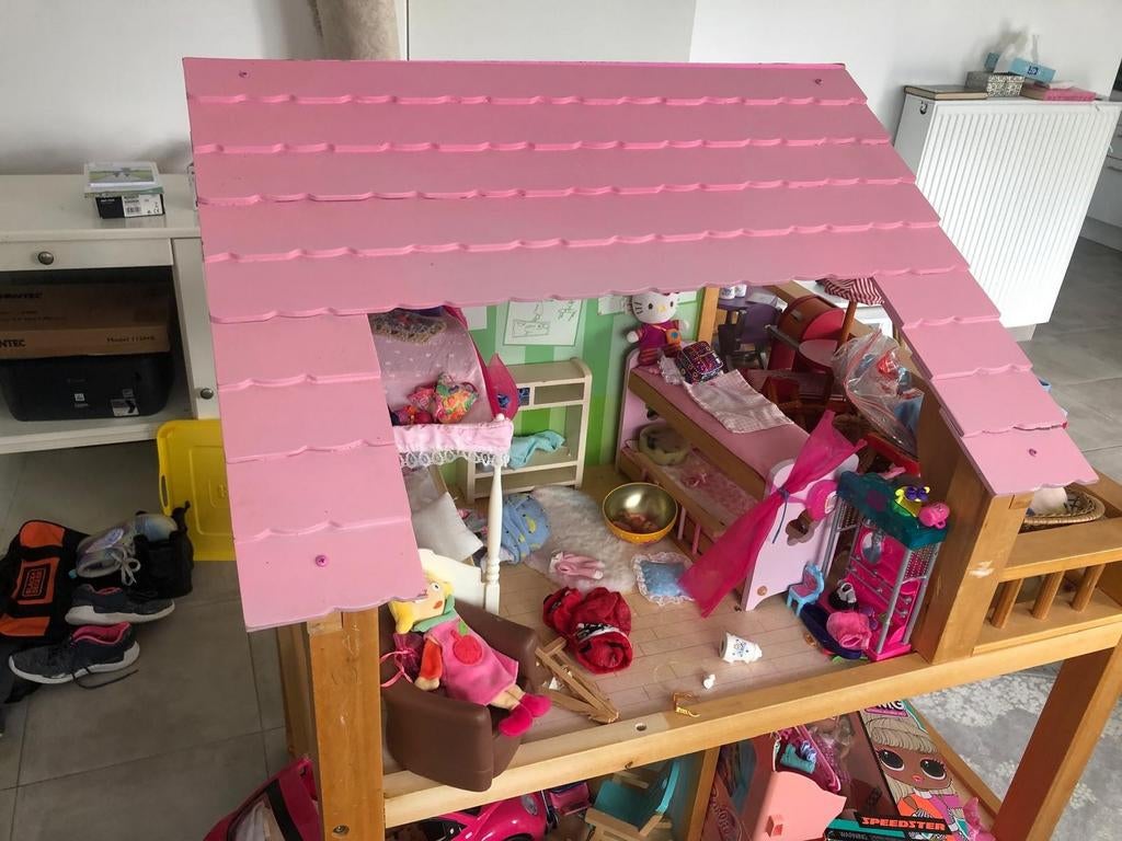 Het speelhuisje voor meisjes, Ophalen