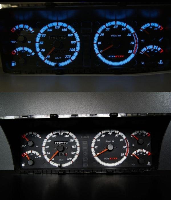 Peugeot 205 - Indiglo Tellerplaten, Enlèvement ou Envoi