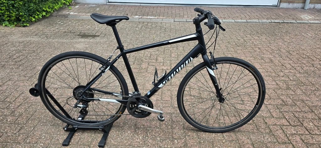 Sportfiets Specialized Sirrus, Fietsen en Brommers, Ophalen, Gebruikt, Velgrem, Overige maten