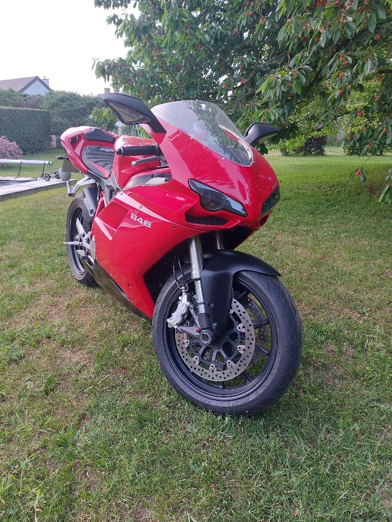 Ducati 848