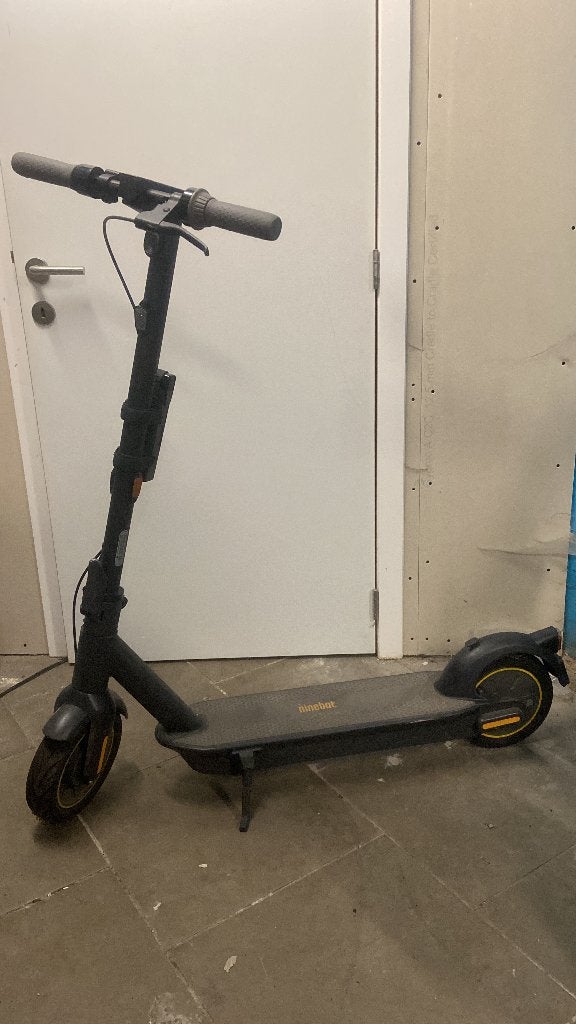 Trottinette E. Ninebot Gen30e II, Vélos & Vélomoteurs, Enlèvement, Utilisé, Step électrique (E-scooter), Ninebot