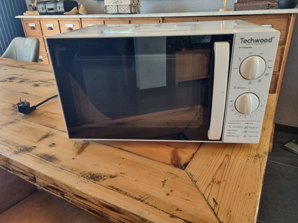 Magnetron, Elektronische apparatuur, Microgolfovens, Ophalen, Microgolfoven, Zo goed als nieuw, Draaiplateau