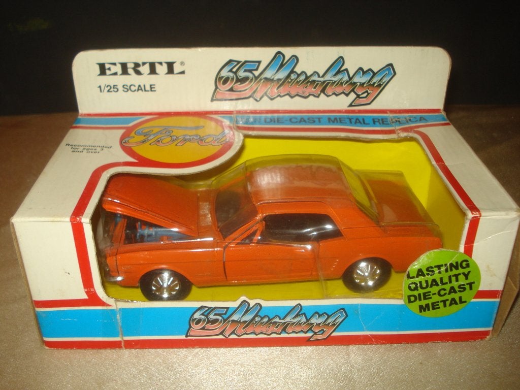 ERTL Ancienne Ford Mustang en Boîte d'Origine 1981 - Ech1/25, Hobby & Loisirs créatifs, Voitures miniatures | 1:24, Enlèvement ou Envoi