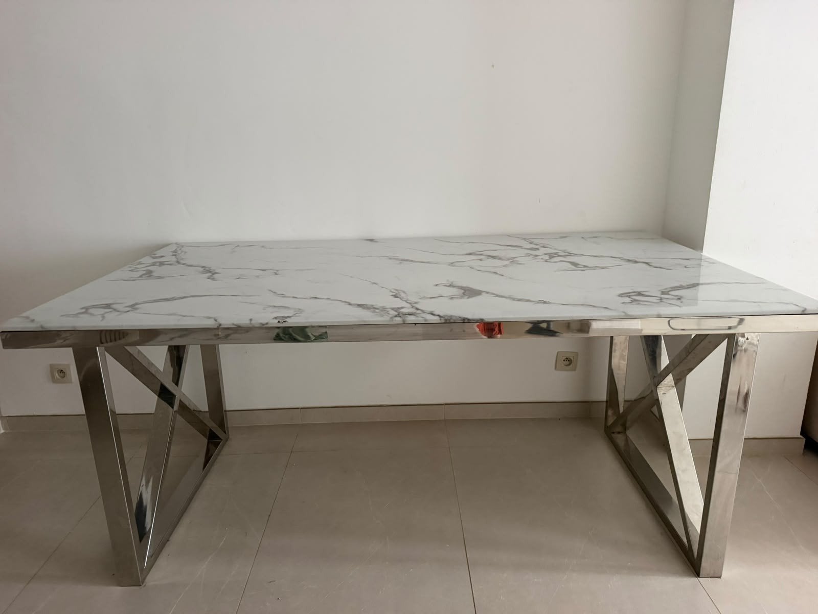 Marmeren eettafel met 4 stoelen., Huis en Inrichting, Ophalen