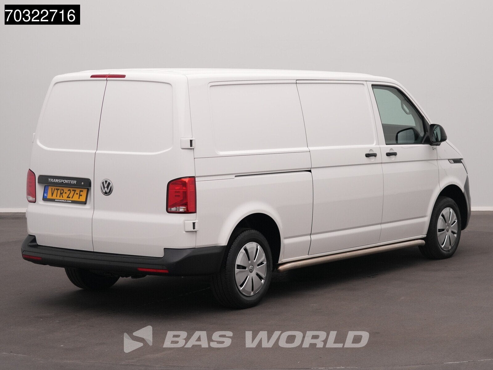 Volkswagen Transporter 110pk L2H1 Airco Parkeersensoren Euro, Auto's, Bestelwagens en Lichte vracht, Stof, Gebruikt, Euro 6, 4 cilinders