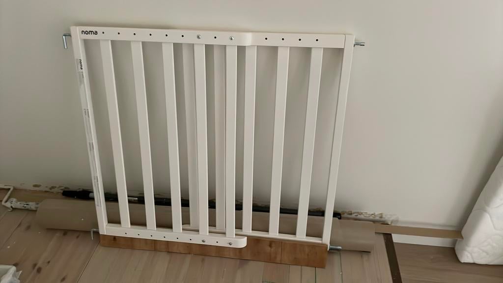 Noma kinderhekje, Enlèvement, Comme neuf