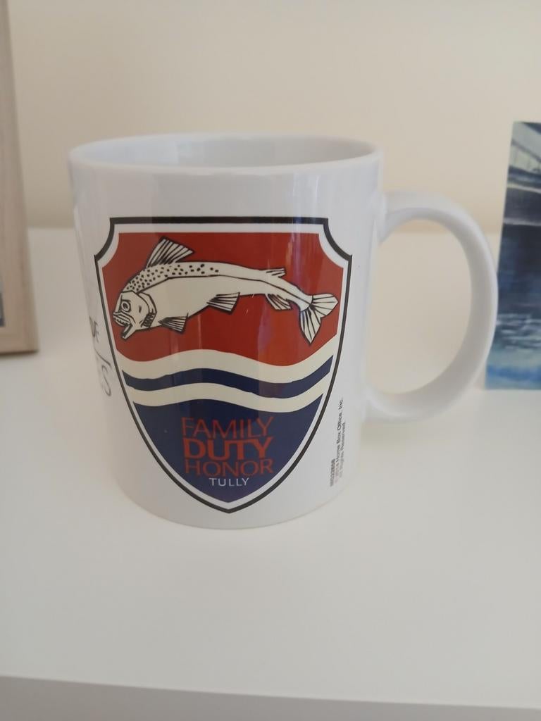 Mug Game of Thrones Family duty honor Tully 2014, Enlèvement ou Envoi, Comme neuf, Film, Ustensile