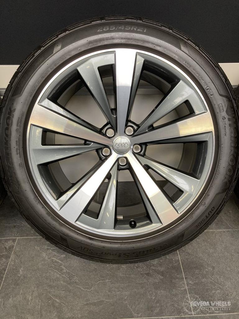21” originele Audi Q8 / SQ8 velgen + banden 4M8 601 025AA, Pneus et Jantes, 285 mm, Véhicule de tourisme, Pneus été