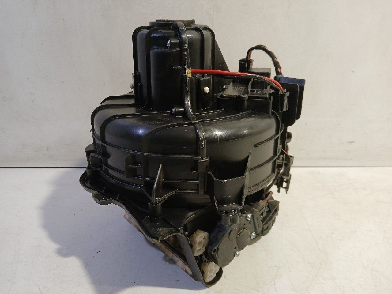 Kachel ventilator motor BMW 5 serie, Auto-onderdelen, Onderdelen@venauto.nl, Van der Ven Autorecycling B.V., Gebruikt, Ettenseweg 76, 4706 PB Roosendaal, The Netherlands