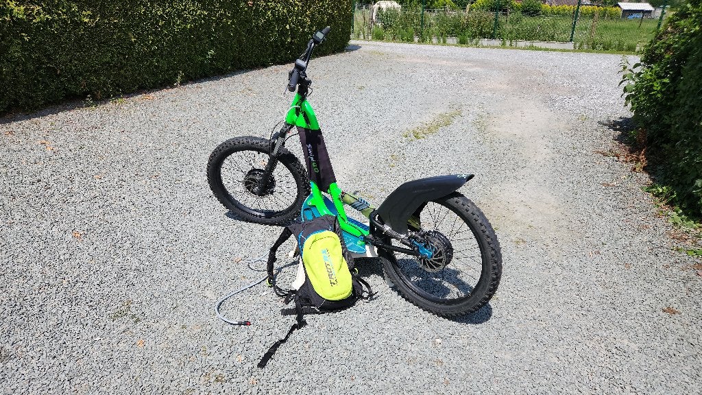 trotinette électrique, Vélos & Vélomoteurs, Vélos | BMX & Freestyle, Utilisé, 20 à 24 pouces, Aluminium, Frein à disque, Enlèvement