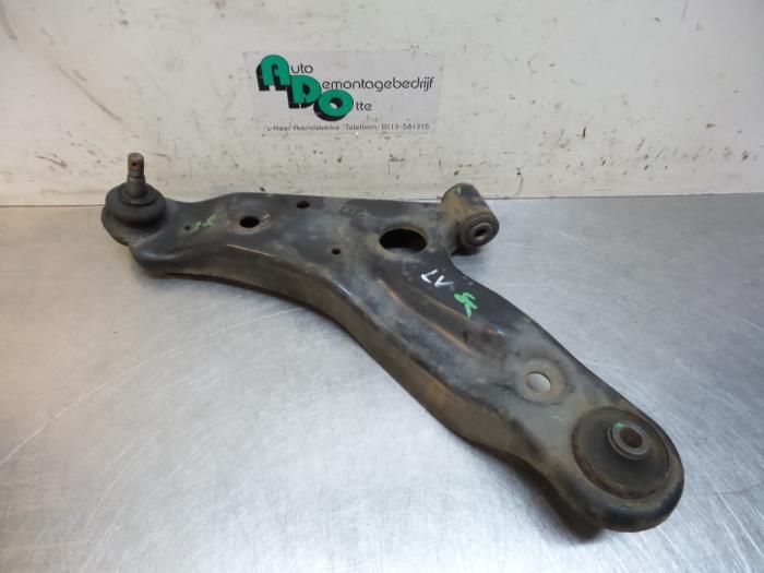 Bras de suspension avant gauche d'un Nissan Pixo (Pixo 09-), -, 3 mois de garantie, Utilisé, -