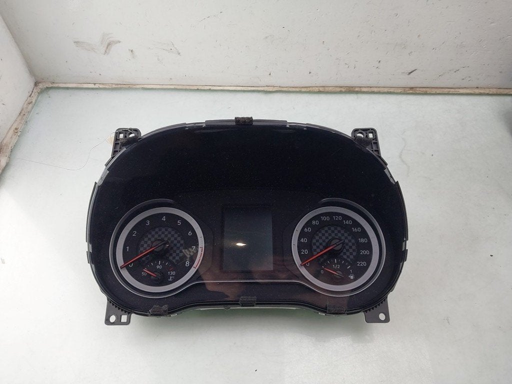 INSTRUMENTS DE BORD Hyundai i10 (01-2019/-) (|94003K7001|), Hyundai Motor Deutschland GmbH, Kaiserleipromenade 5
63067  Offenbach am Main, DE