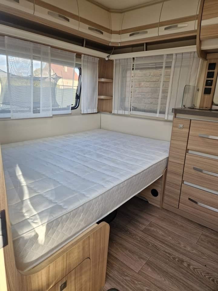 Matras voor omvorming zithoek, Caravans en Kamperen, Ophalen, Zo goed als nieuw