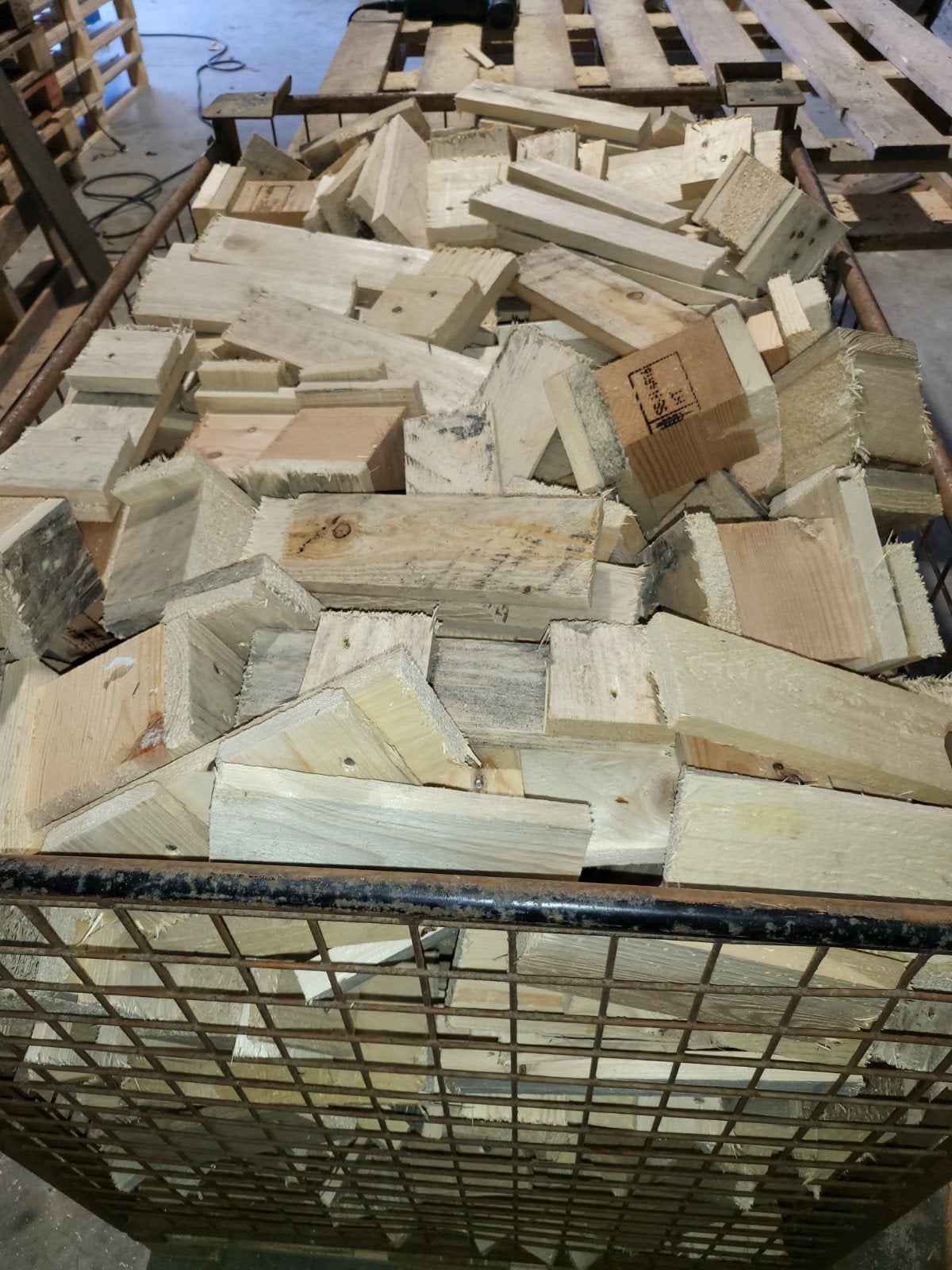 bois de chauffage pour palettes, Enlèvement