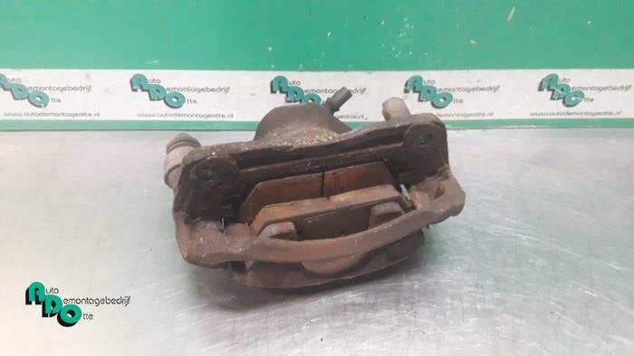 Remklauw (Tang) rechts-voor van een Hyundai Accent (Accent 0, Gebruikt, -, -, Ophalen of Verzenden