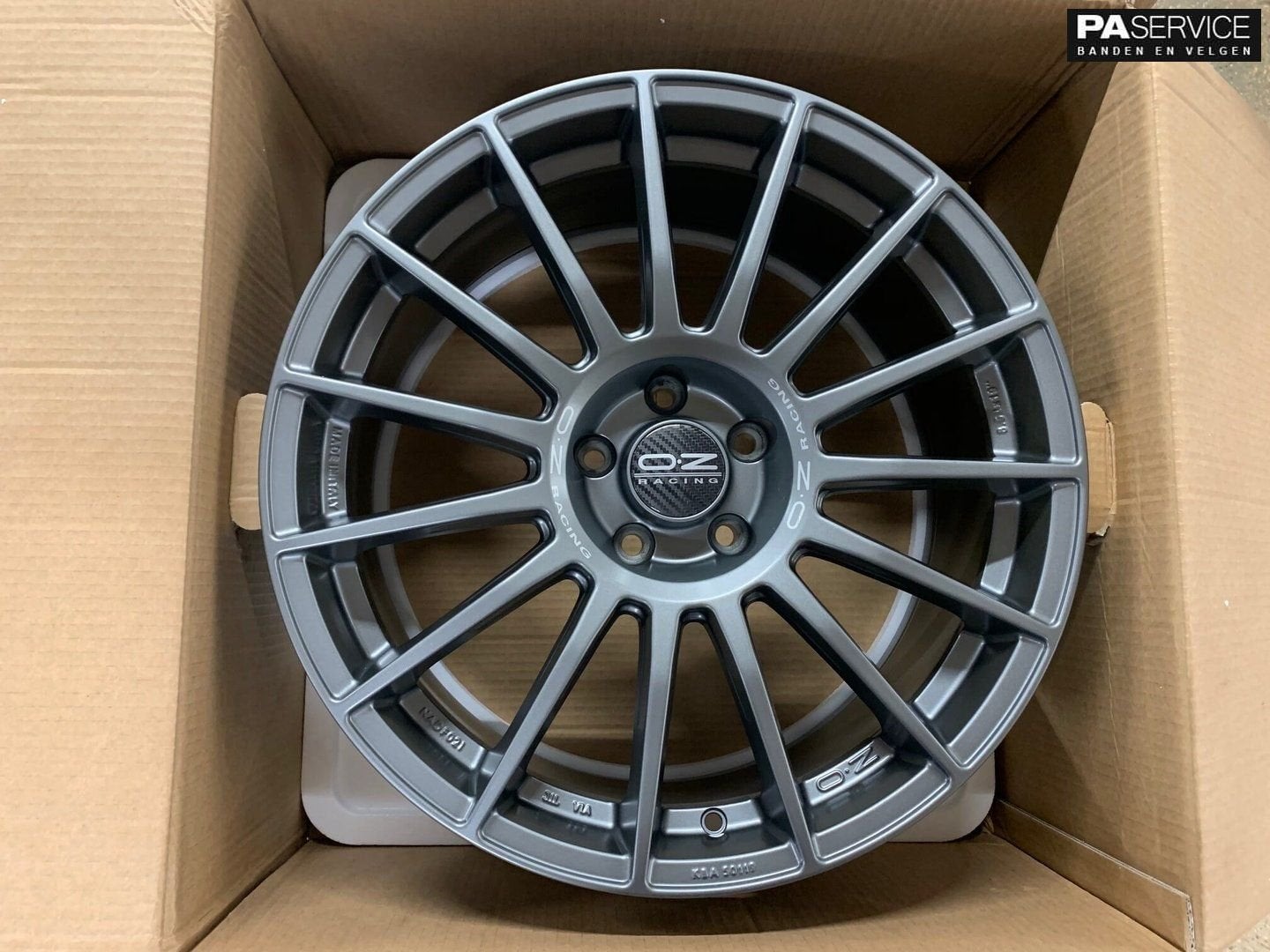 Nieuw 19 inch OZ Matt Graphite Superturismo Mini F54 Clubman, Autos : Pièces & Accessoires, Neuf, Pneus et Jantes, Véhicule de tourisme