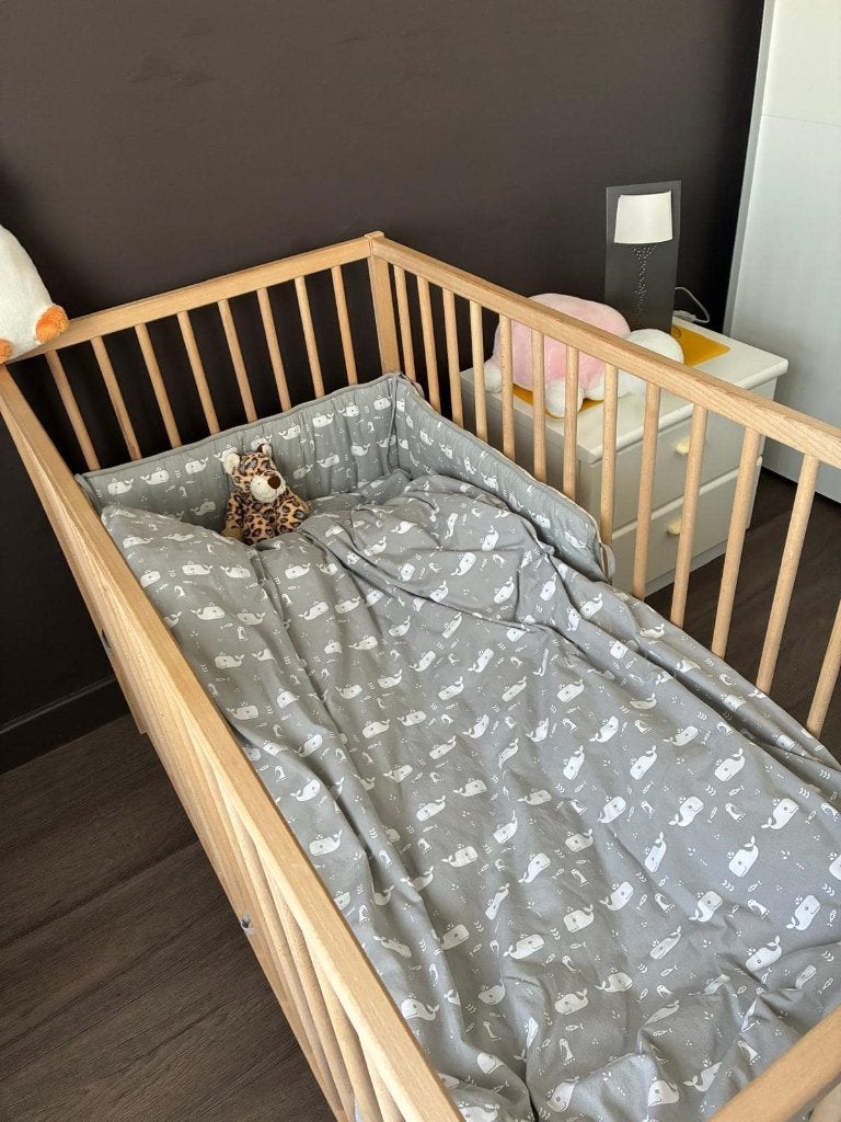 Houten babybed (incl. aerosleepset en matras etc.), Ophalen, Zo goed als nieuw, Minder dan 140 cm, Matras