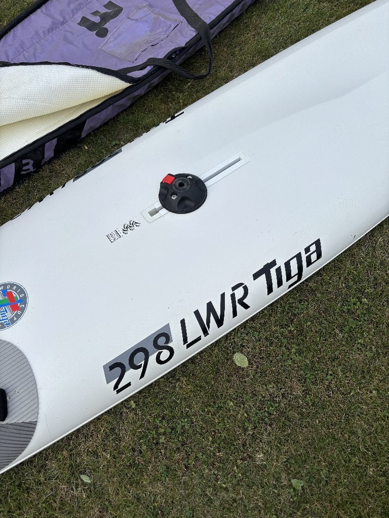Surfplank Tiga 298, 250 tot 300 cm, Gebruikt, 5 tot 6.5 m², Plank