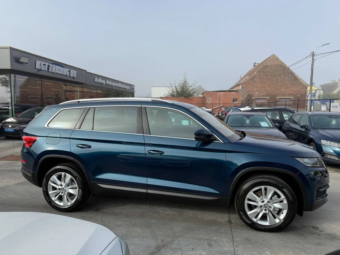 Skoda Kodiaq 2.0 TDI 150PK 4X4 NAVIGATIE CARPLAY FULL LED CA, Auto's, Stof, Gebruikt, 4 cilinders, Blauw