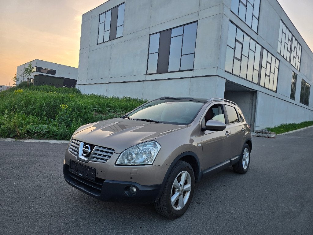 Nissan Qashqai 1.6i - 162 000km - 02/2009, Auto's, Voorwielaandrijving, 4 deurs, Zwart, Bruin