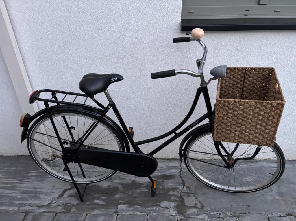 Hollandse fiets, Fietsen en Brommers, Fietsen | Dames | Omafietsen, 53 tot 56 cm, Ophalen, Zo goed als nieuw, Terugtraprem