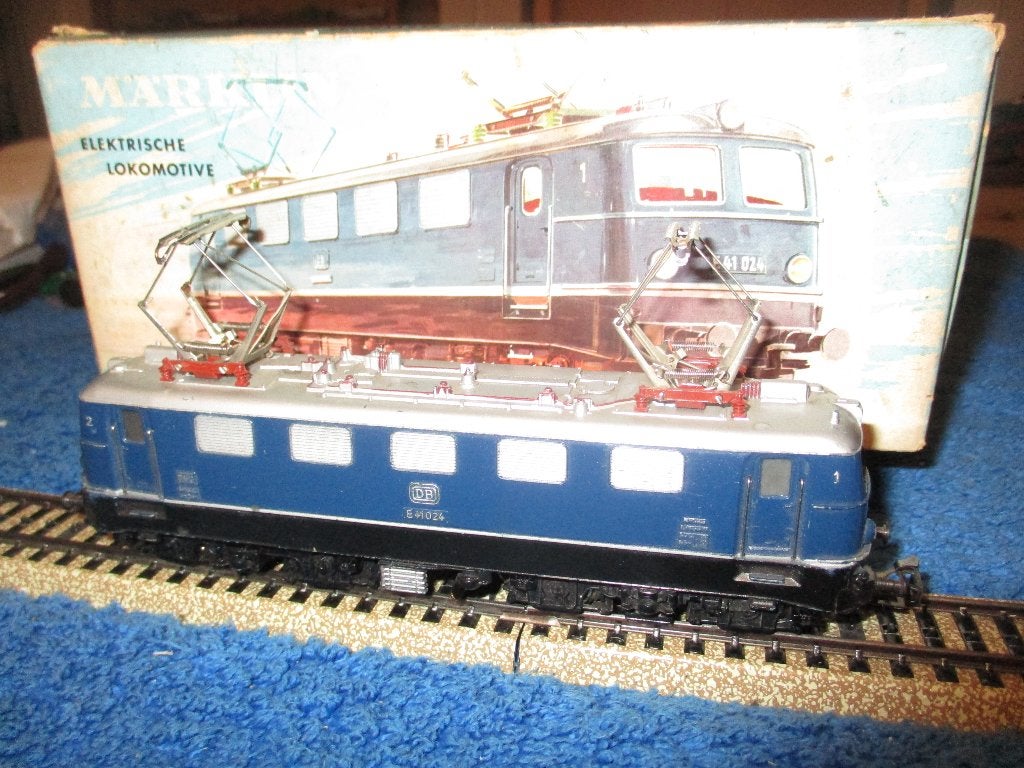 Marklin 3034 1ère version, Enlèvement ou Envoi, Utilisé, Locomotive, Märklin