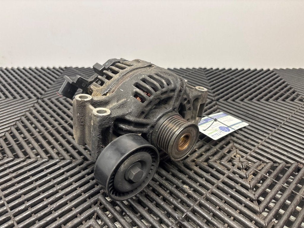 ALTERNATEUR BMW 3 serie (E90) (12-2004/12-2011), Utilisé, BMW, Petuelring 130
80809  München, DE, Bayerische Motoren Werke AG