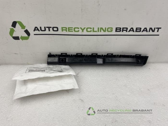 Support pare-chocs arrière droit d'un Nissan Qashqai, -, 3 mois de garantie, Utilisé, -