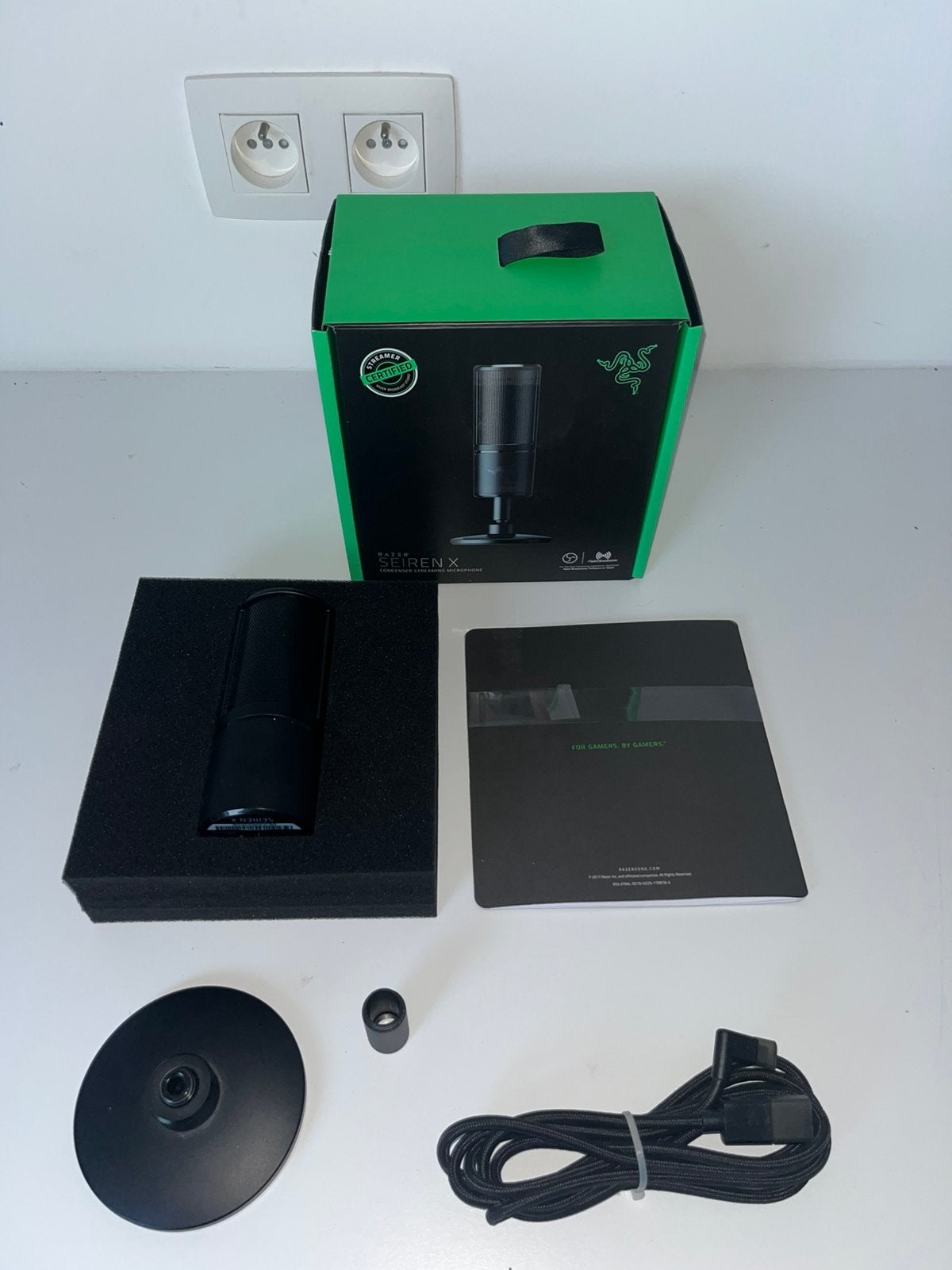 Razer Seiren X USB Gaming Microfoon – Compleet, Ophalen of Verzenden, Zo goed als nieuw