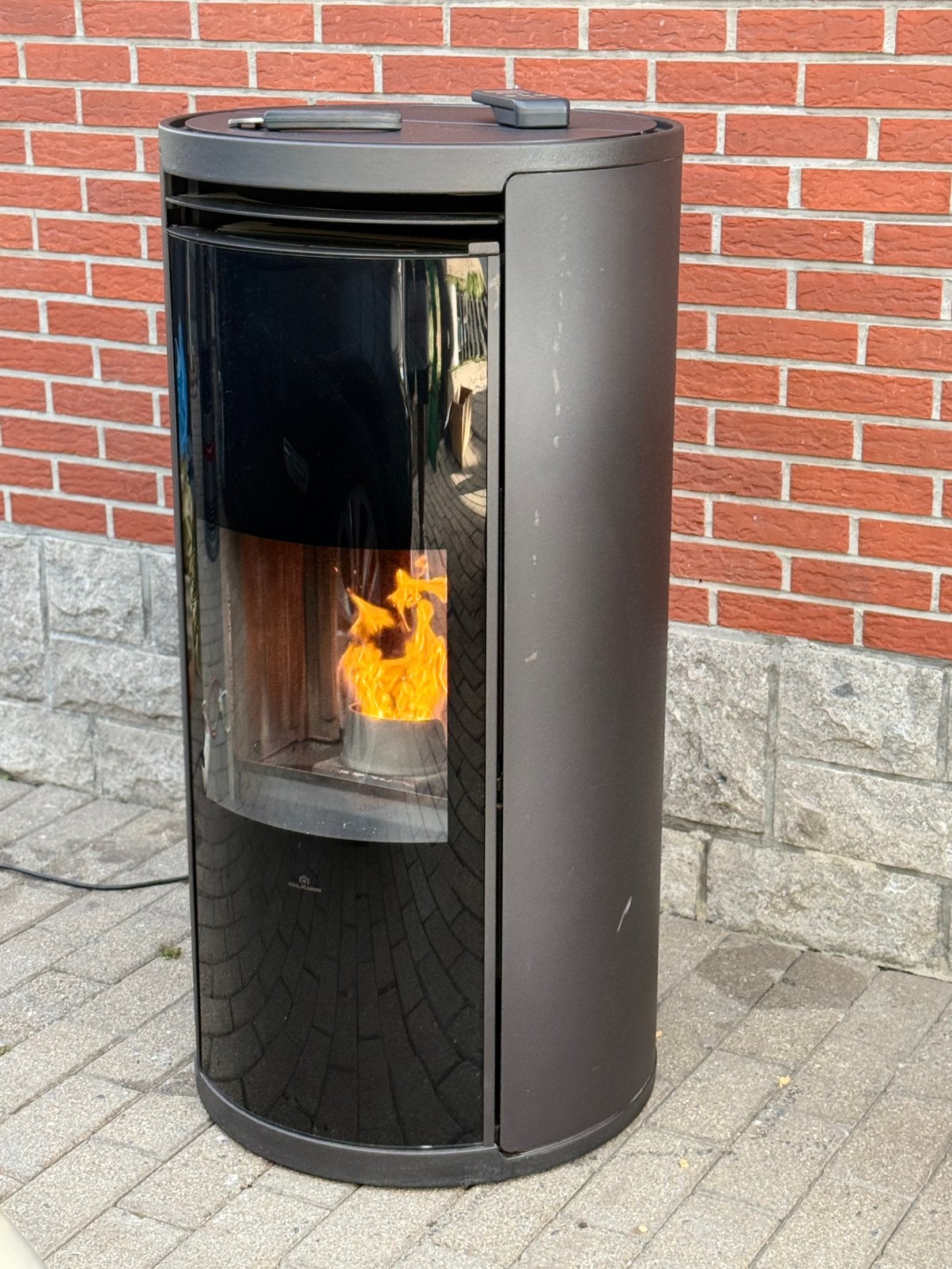 Poêle à granulés Edilkamin evia 2 9kw livraison gratuite, Enlèvement, Comme neuf, Poêle à granulés