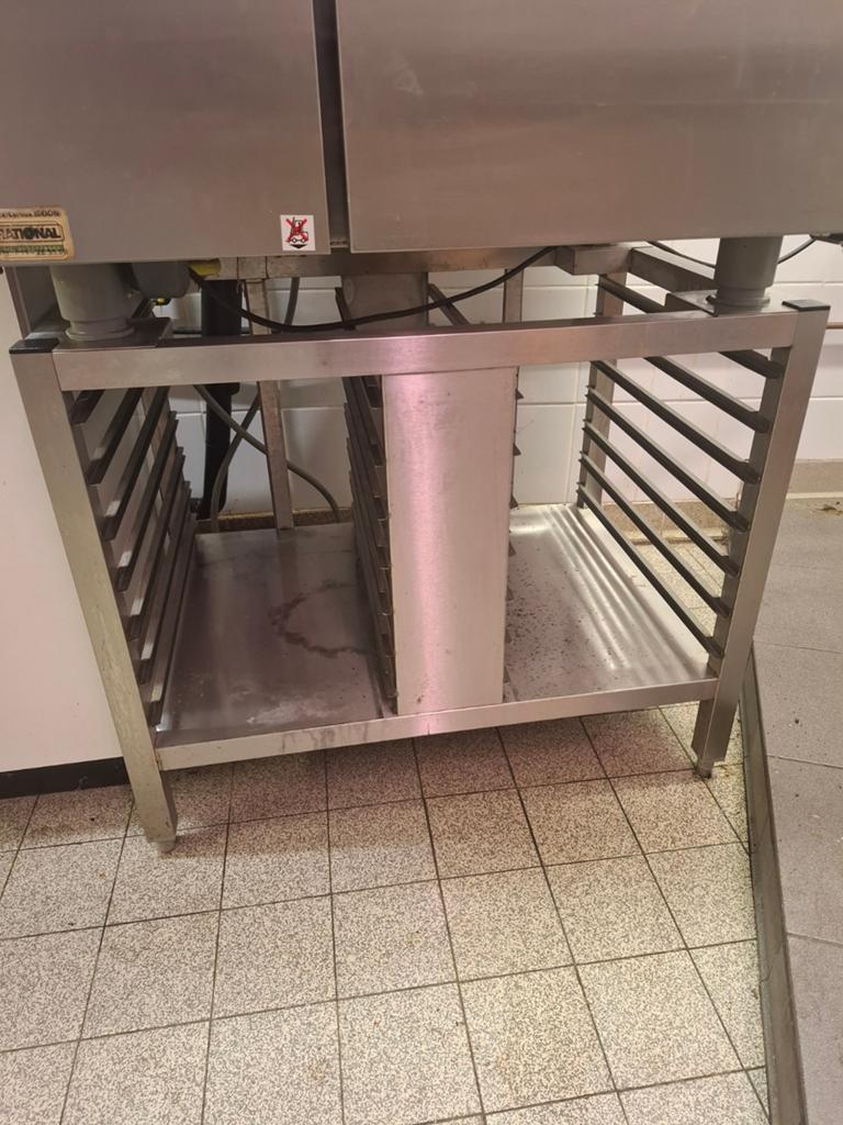 Onderstuk industriële oven, Ophalen